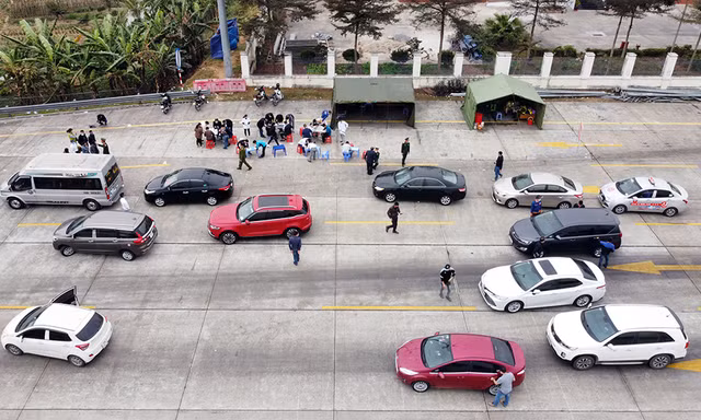 Cận cảnh các chốt kiểm soát người từ Quảng Ninh, Hải Dương về TP Hải Phòng