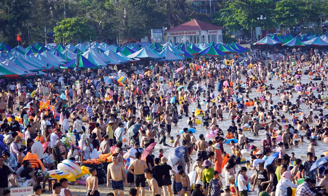 Choáng ngợp biển Đồ Sơn 