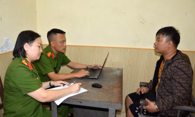 Nghi phạm giết người tại quán karaoke khai nạn nhân không thanh toán tiền khí cười, dọa 'bóc phốt'