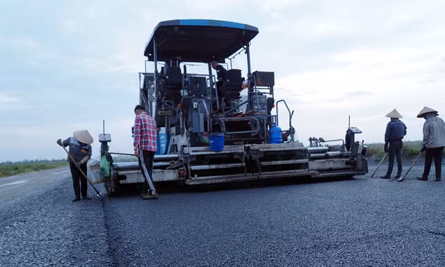 Phê bình 3 huyện ở Hải Dương chậm trễ 'tiêu tiền'