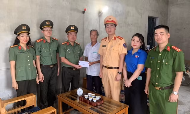 Đảng ủy Phòng ANĐT, Công an TP Hải Phòng: Đẩy mạnh việc học tập và làm theo Bác 