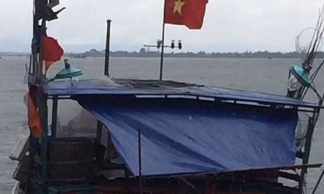 Một thuyền viên bất ngờ mất tích trên biển