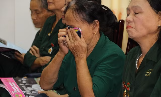 Xúc động giây phút cựu TNXP Hà Tĩnh gặp nhau ở Ngã ba Đồng Lộc