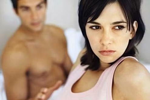 Phát điên vì bị chồng kìm kẹp