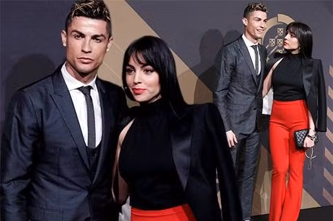 Người tình của Ronaldo khoe dáng 'gái một con' quyến rũ