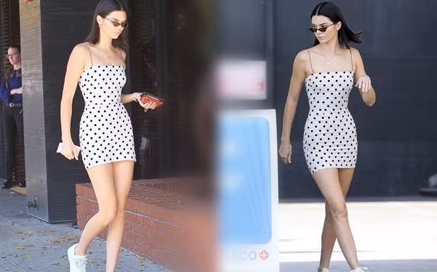 Kendall Jenner diện váy siêu ngắn ra phố khoe chân dài dáng thon