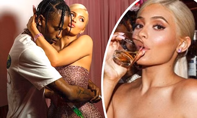 Kylie Jenner được bạn trai tặng Rolls Royce mừng sinh nhật xa hoa