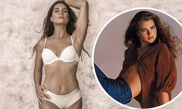 Minh tinh Brooke Shields 52 tuổi vẫn tự tin khoe dáng 