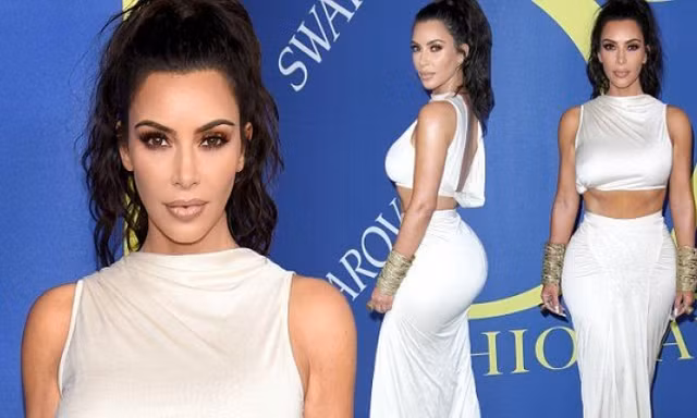 Kim Kardashian eo thon nhỏ xíu với đường cong ‘đồng hồ cát’ 