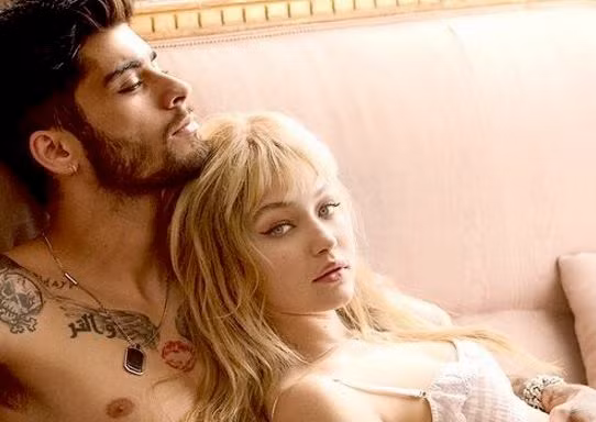 Bạn bè thân của Gigi – Zayn tiết lộ: “Họ trân trọng từng giây phút bên nhau và đang yêu nhau say đắm. Zayn thích tận hưởng một buổi tối yên bình bên người yêu hơn là tiệc tùng bất tận."