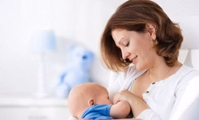 Nuôi con sữa mẹ giảm nguy cơ mắc bệnh tim ở phụ nữ đến 15 năm