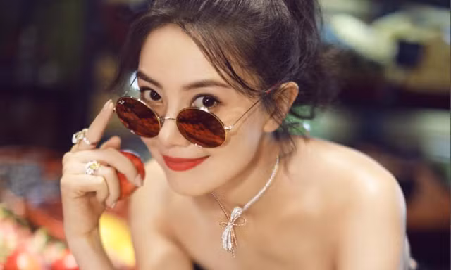 Nét kiêu kỳ quyến rũ của nàng ‘Chu Chỉ Nhược’ Cao Viên Viên