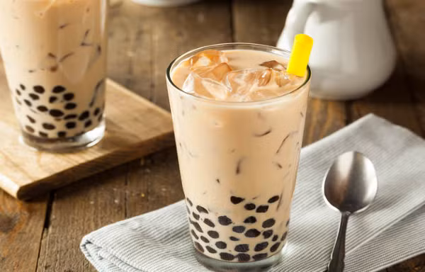 Một ly trà sữa trân châu chứa calo bằng một tô phở