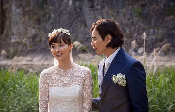 Ảnh đám cưới bí mật của Won Bin - Lee Na Young
