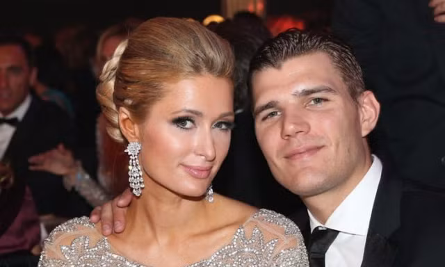 Cô nàng thừa kế Paris Hilton sẽ mặc 3 váy cưới, mời Kim Kardashian dự