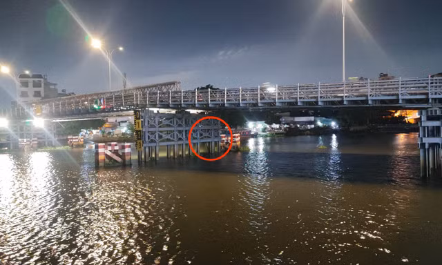 Cận cảnh cầu An Phú Đông sau sự cố sà lan đâm va vào trụ cầu 