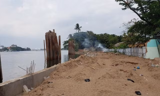 Mạnh tay 'trảm' nhà thầu chậm thi công dự án chống sạt lở bán đảo Thanh Đa