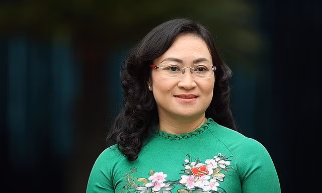 Bản tin 8H: Nữ thứ trưởng Bộ Công thương nhận thêm nhiệm vụ