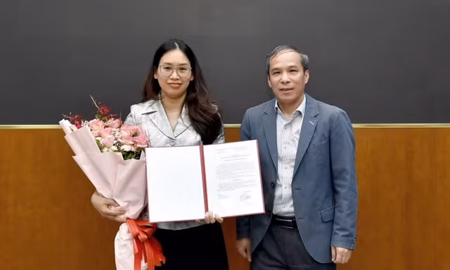 Bản tin 8H: Bổ nhiệm Thư ký Thống đốc Ngân hàng Nhà nước