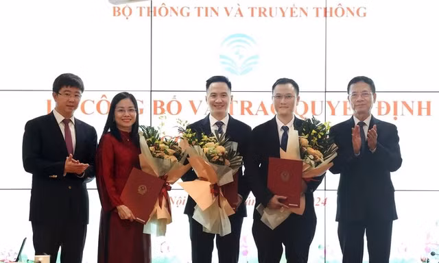 Bản tin 8H: Bộ TT&TT điều động, bổ nhiệm lãnh đạo đơn vị trọng yếu
