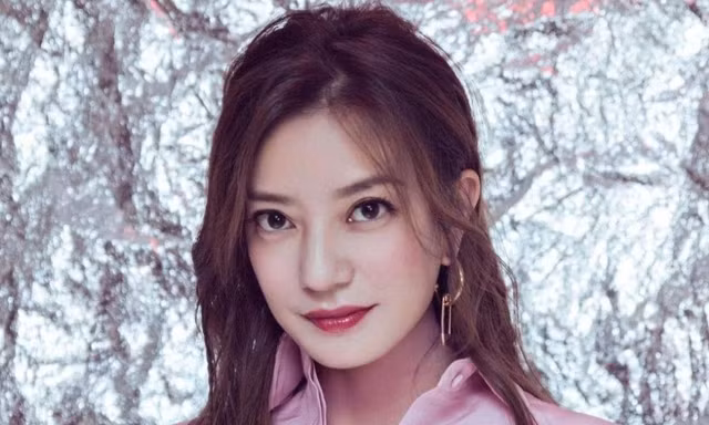Dấu hiệu Triệu Vy được gỡ phong sát