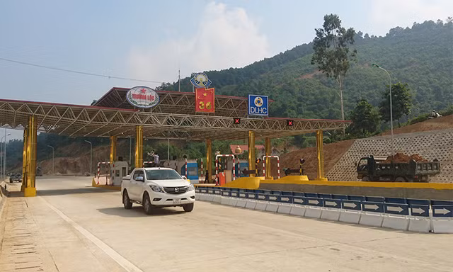 Tuyến đường Hà Nội - Hoà Lạc mới đã sẵn sàng đưa vào khai thác, thu phí. 