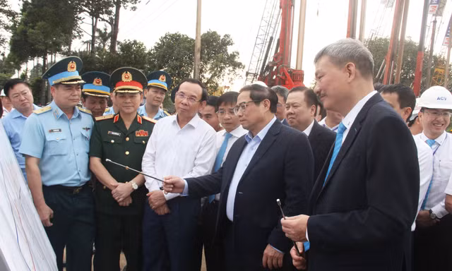 Thủ tướng Phạm Minh Chính: 'Nhà ga T3 phải đảm bảo tiến độ, không để đội vốn bất hợp lý'
