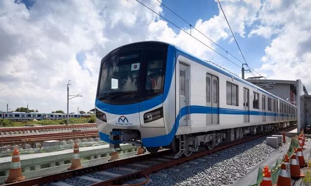 Metro số 1 TPHCM sẽ không 'đội vốn' khi lùi thời gian hoàn thành đến cuối năm 2023?