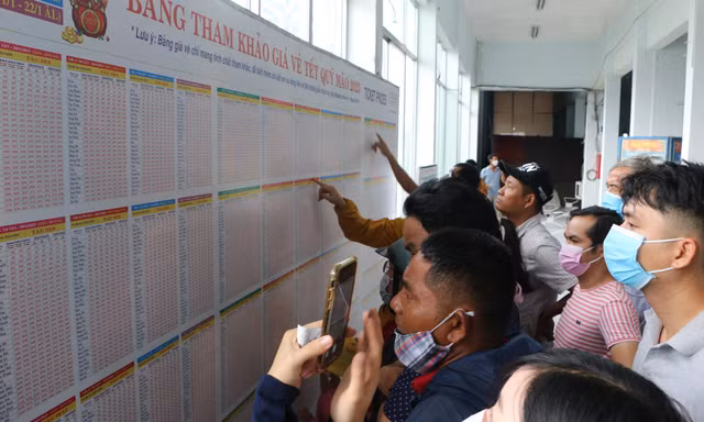 Tăng cường nhiều tàu đi các tỉnh miền Trung dịp Tết dương lịch 2023 