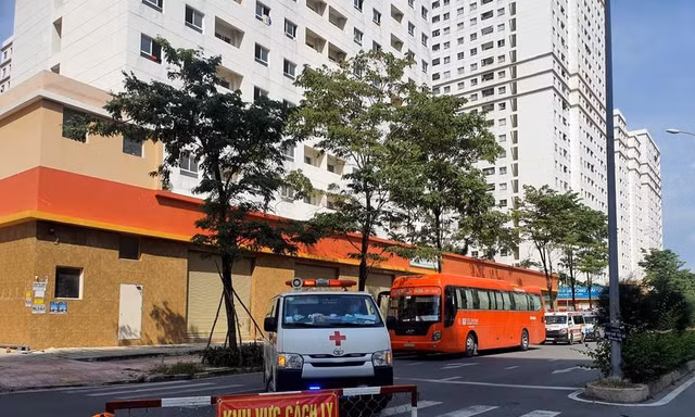 Vì sao hàng trăm tỷ xây bệnh viện dã chiến ở TPHCM chưa được thanh toán?