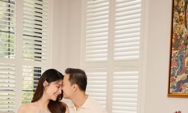 "Mẹ bầu" Diễm My 9X: Nhan sắc mặn mà, gu thời trang dâu hào môn thanh lịch