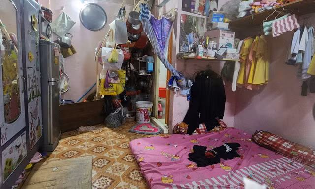 TPHCM: Điều tra vụ cặp vợ chồng và con gái nhỏ tử vong trong phòng trọ