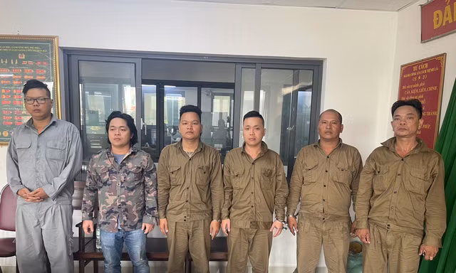 Bắt nhóm đối tượng cưỡng đoạt tiền của các cửa hàng mắt kính ở TPHCM 