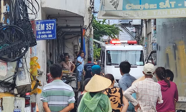 Người phụ nữ tử vong trong phòng trọ bốc cháy ở TPHCM
