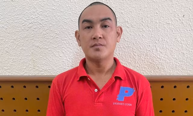 Bắt nhóm đập phá ô tô, đuổi đánh tài xế công nghệ ở TPHCM 