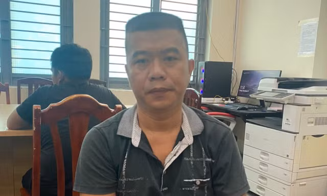 Người đàn ông trốn truy nã 21 năm vì chiếm đoạt hơn 900 thùng nước ngọt 