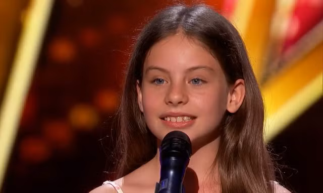 VIDEO: Xuất hiện cô bé 10 tuổi sở hữu giọng hát cao vút