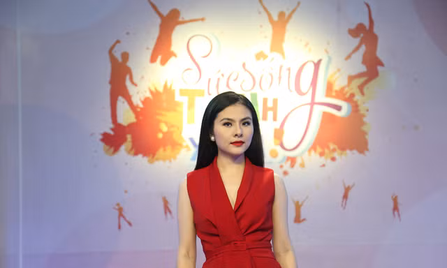 Vân Trang: ‘Hôn nhân mà chỉ có mặt hồ phẳng lặng thì sẽ rất chán’