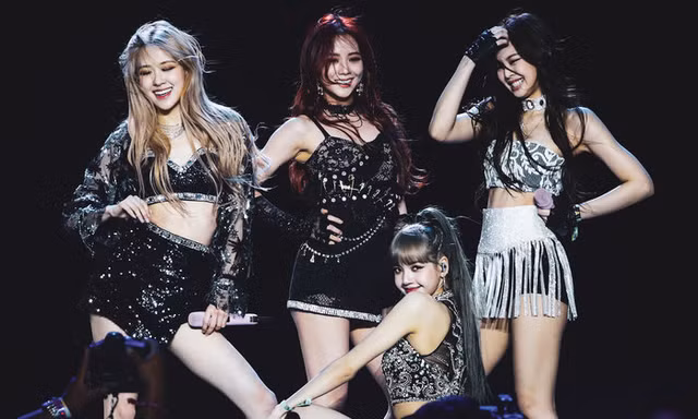 Showbiz 11/1: Bất ngờ với số tiền BlackPink kiếm được từ YouTube mỗi tháng