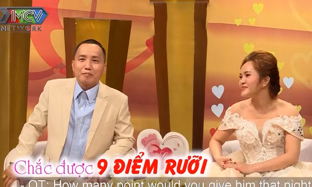 Kể chuyện 'giường chiếu' tỉ mỉ, cặp vợ chồng từng là bố và con gái nuôi bị chỉ trích
