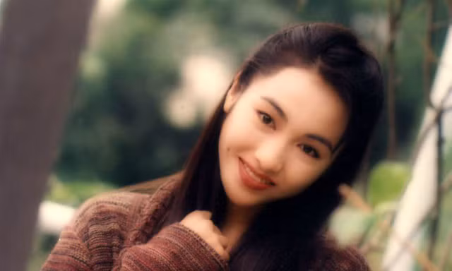 Cuộc sống 'đệ nhất mỹ nhân TVB' Lê Tư sau 10 năm bên chồng tàn phế