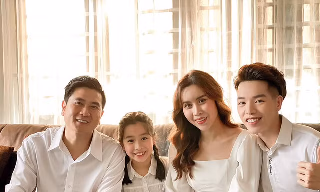 Gia đình Lưu Hương Giang và ca sĩ Đức Phúc. 