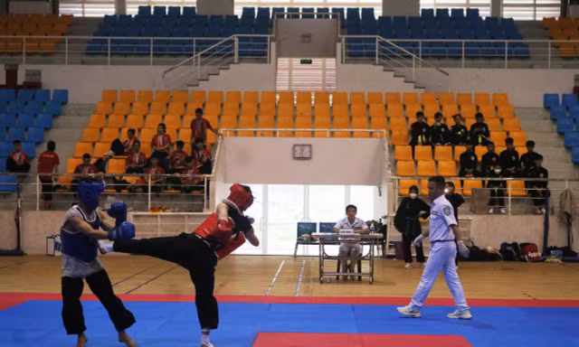 Các vận động viên tranh tài 21 bộ huy chương ở 2 nội dung đối kháng và quyền thuật.