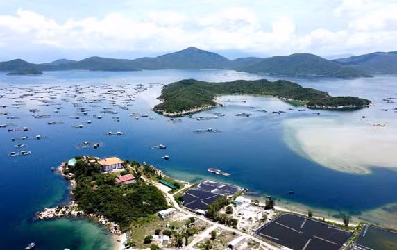 Khánh Hòa lập 3 tổ công tác đặc biệt gỡ vướng cho doanh nghiệp, tăng tốc giải ngân