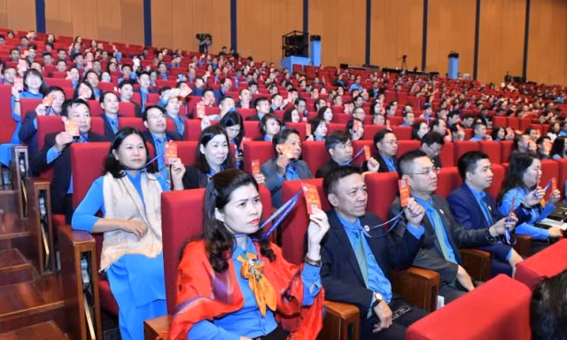 Bồi dưỡng tác phong công nghiệp, kỷ luật lao động cho công nhân
