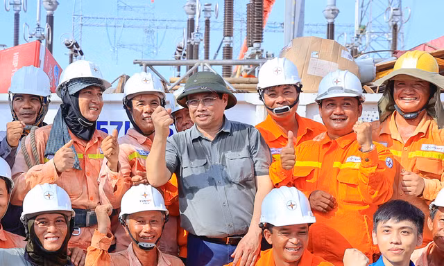 Thủ tướng biểu dương các cơ quan báo chí trong tuyên truyền dự án 500 kV mạch 3