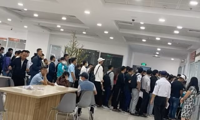 Hà Nội: Nhu cầu cấp đổi giấy phép lái xe tăng cao sau Tết