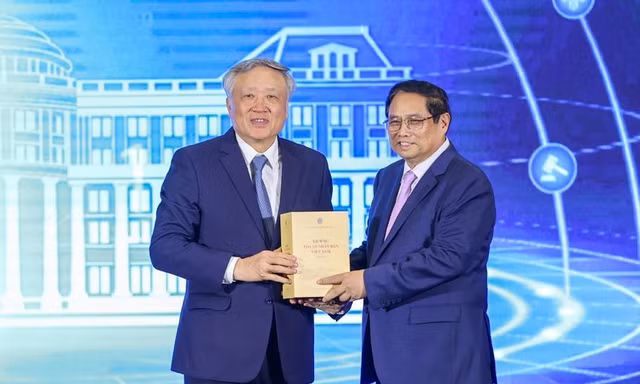Thủ tướng: Chuyển đổi số là công cụ quan trọng để hỗ trợ thực thi công lý