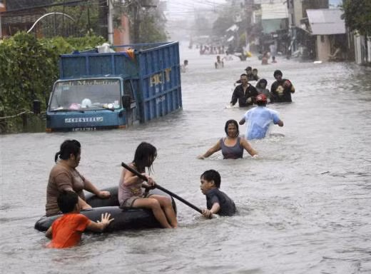 Philippines gồng mình đón bão mới