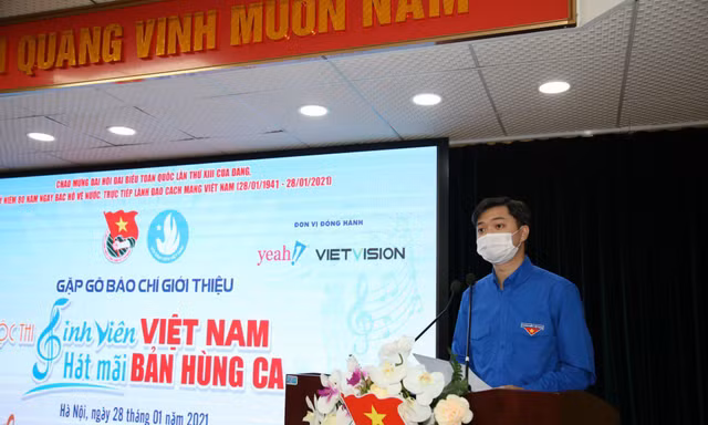 Anh Nguyễn Minh Triết, Trưởng ban Thanh niên Trường học T.Ư Đoàn, Phó Chủ tịch thường trực T.Ư Hội SVVN giới thiệu về cuộc thi “Sinh viên Việt Nam – hát mãi bản hùng ca” 
